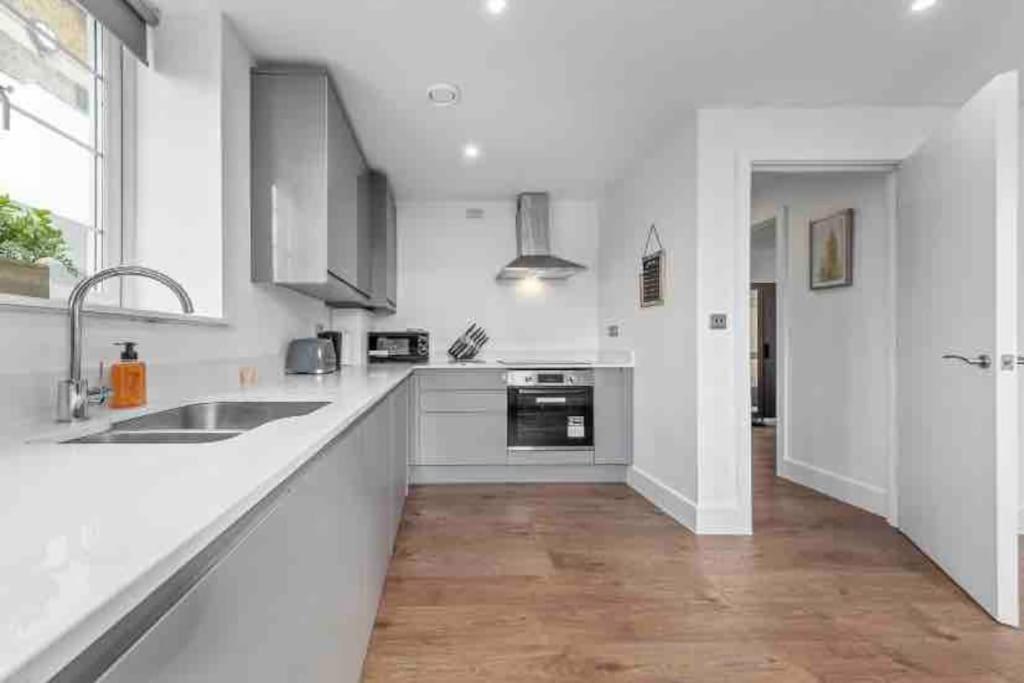 Cozy Flat Near London Eye/ Victoria / Vauxhall Lejlighed Eksteriør billede