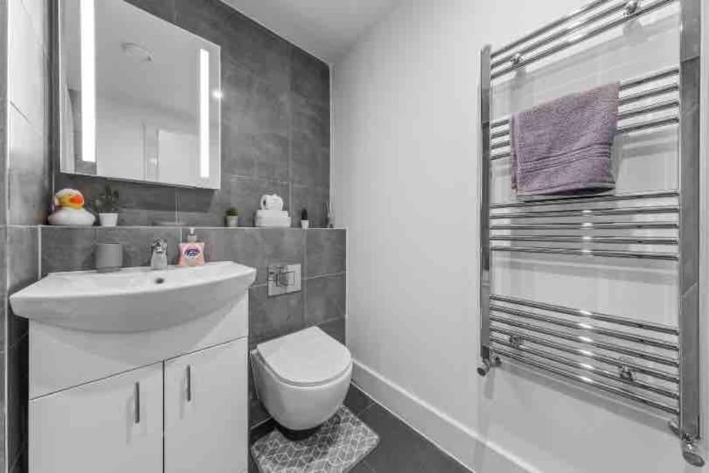 Cozy Flat Near London Eye/ Victoria / Vauxhall Lejlighed Eksteriør billede